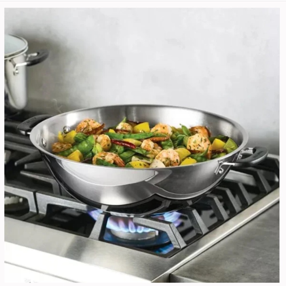 Farberware Silver Stainless Steel Wok
14" ( NEW WITH BOX)
